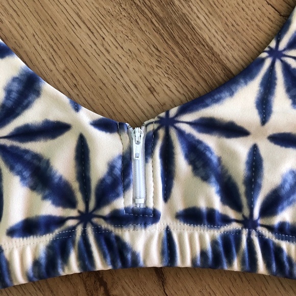 *SOLD* STONE FOX SWIM Zoey Top - Picture 2 of 6
